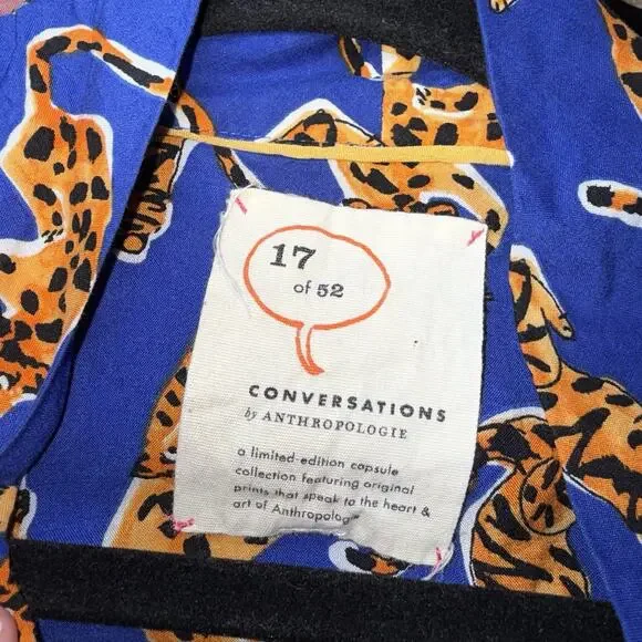 Conversations By Anthropologie Women’s Tiger Print Top Blue Size 12 - Picture 4 of 5